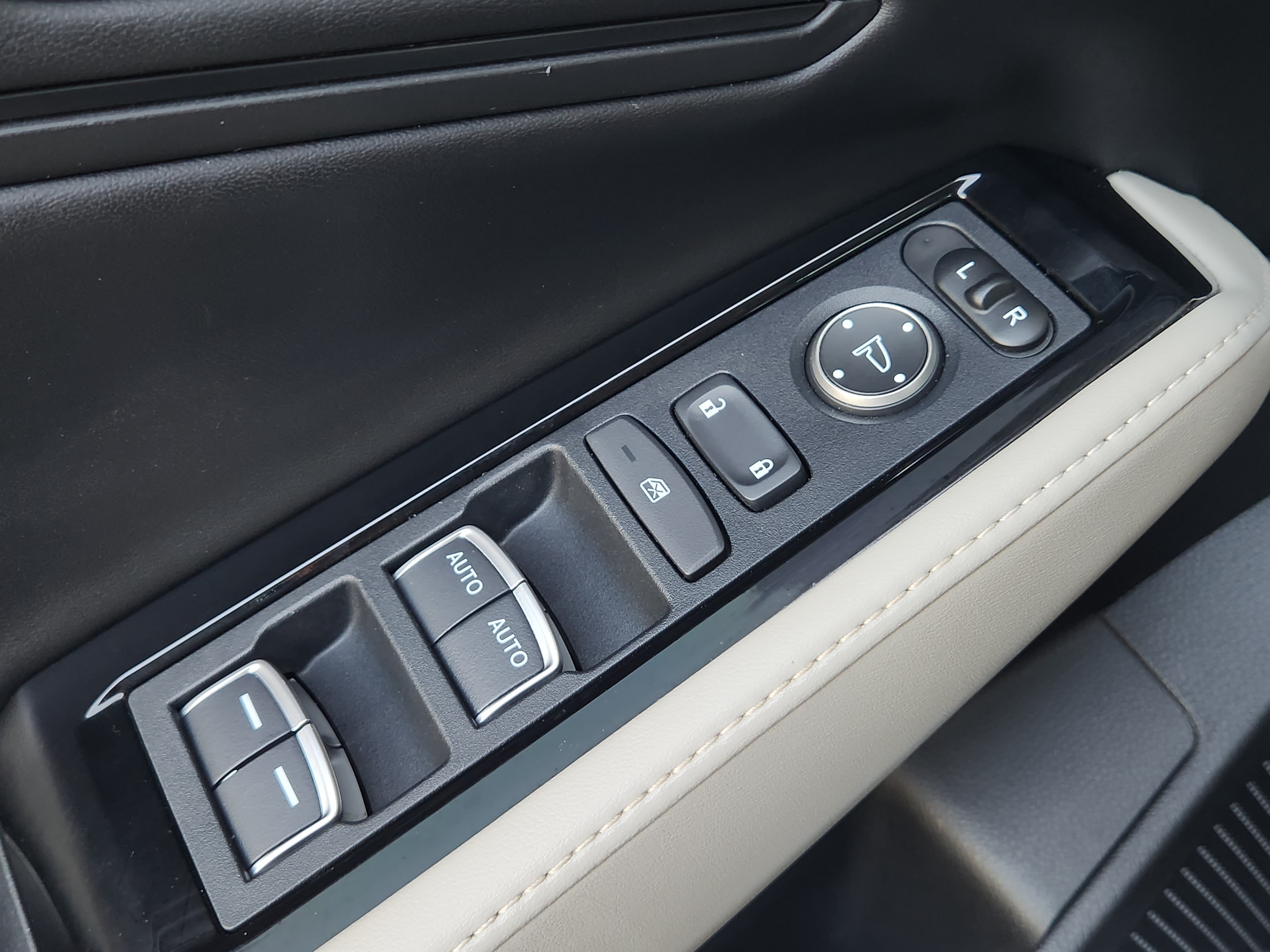 Used 2023 Honda Accord Touring image 24