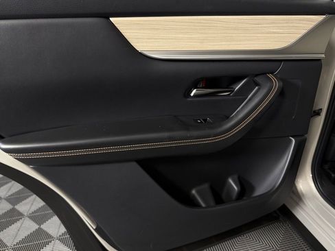 Used 2024 MAZDA CX-90 Plug-In Hybrid w/ Preferred image 27