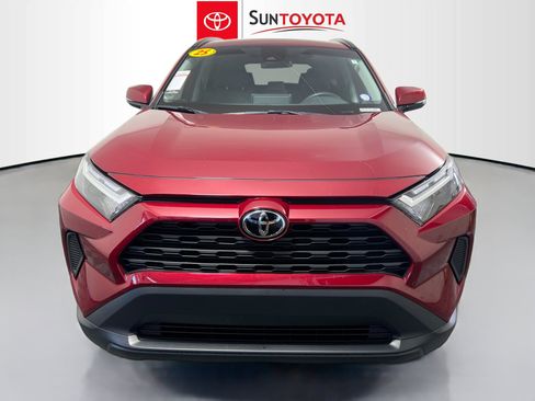 Used 2025 Toyota RAV4 XLE w/ Convenience Package FWD image 10