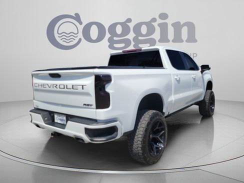 Used 2022 Chevrolet Silverado 1500 RST w/ Convenience Package II AWD/4WD image 3