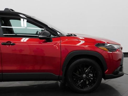 Used 2025 Toyota Corolla Cross AWD Hybrid image 16