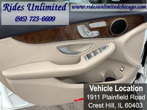 Used 2017 Mercedes-Benz C 300 Sedan image 36