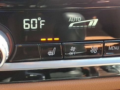 Used 2023 BMW 530i xDrive w/ Premium Package AWD/4WD image 25