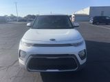 Used 2020 Kia Soul LX image 2