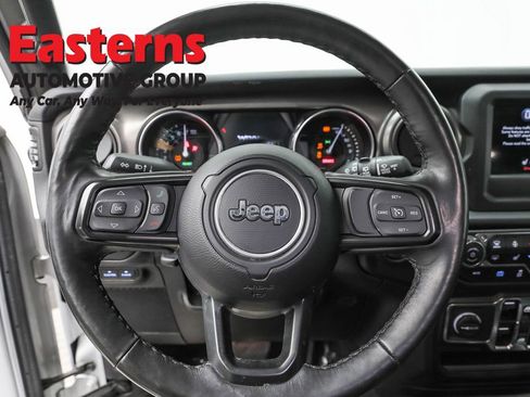 Used 2023 Jeep Wrangler Unlimited w/ Cold Weather Group image 10