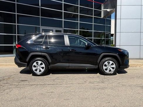 Used 2024 Toyota RAV4 LE AWD/4WD image 2
