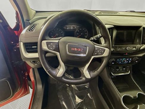 Used 2018 GMC Terrain SLE w/ Driver Convenience Package image 11