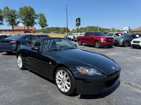 Used 2006 Honda S2000 Convertible 2D image 16