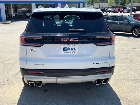 Used 2025 GMC Acadia Elevation FWD image 5