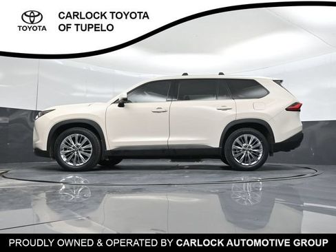 Used 2024 Toyota Grand Highlander AWD image 65
