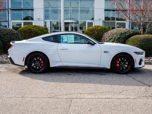 Certified 2024 Ford Mustang GT image 1