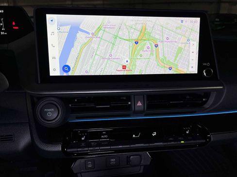 Used 2025 Toyota Prius AWD image 27