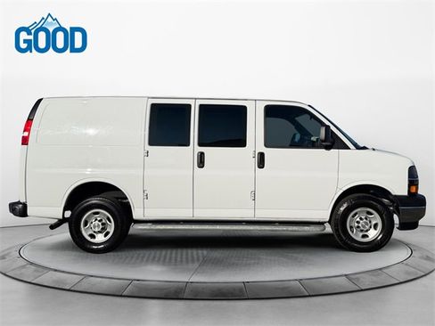 Used 2024 Chevrolet Express 2500 w/ Driver Convenience Package image 6