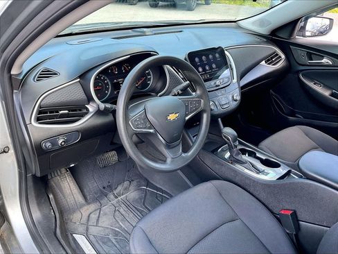 Used 2024 Chevrolet Malibu LS w/ LPO, Floor Liner Package FWD image 8
