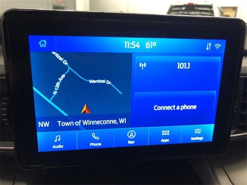 Used 2022 Ford Explorer XLT w/ Equipment Group 202A image 21