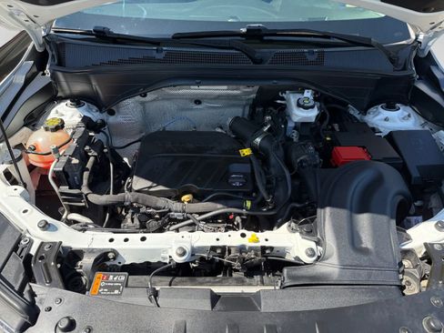 Used 2021 Chevrolet TrailBlazer LT w/ Convenience Package FWD image 24