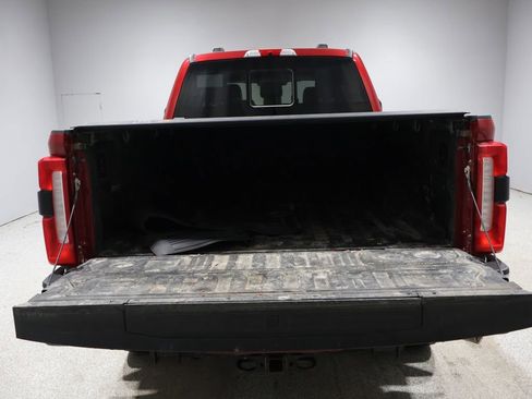 Used 2024 Ford F250 Lariat w/ Chrome Package image 4