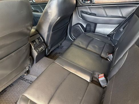 Used 2019 Subaru Outback 2.5i Limited w/ Popular Package #2 AWD/4WD image 4
