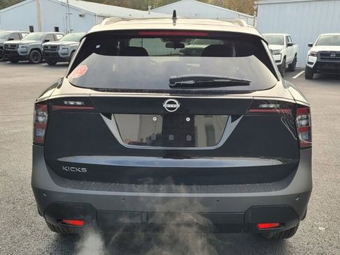 New 2026 Nissan Kicks SV w/ SV Premium Package FWD image 8