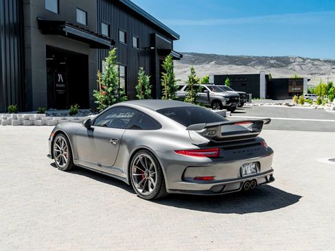 Used 2014 Porsche 911 GT3 RWD image 8
