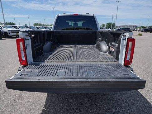 Used 2025 Ford F250 XLT AWD/4WD image 14