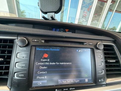 Used 2018 Toyota Highlander XLE w/ Protection Package #3 AWD/4WD image 25
