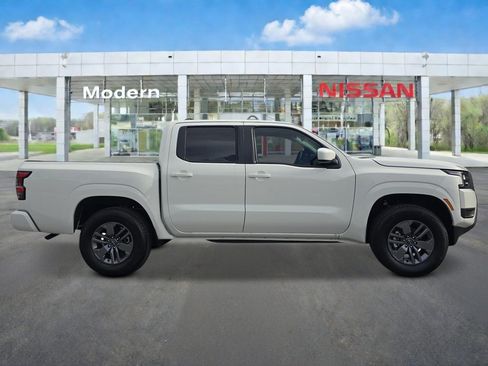 New 2026 Nissan Frontier SV AWD/4WD image 6