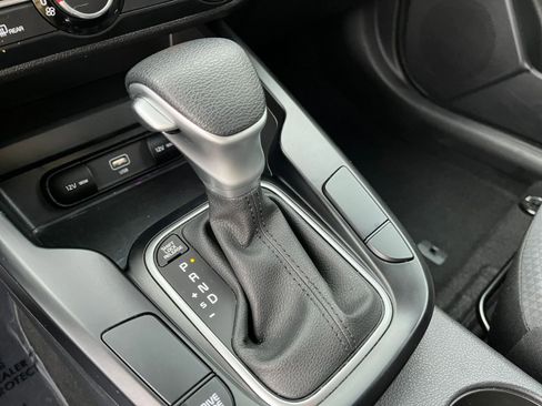 Used 2025 Kia Soul LX w/ LX Technology Package image 41