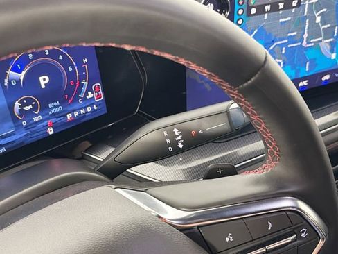 Used 2025 Chevrolet Tahoe RST w/ RST Performance Edition image 17