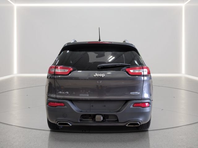 Used 2016 Jeep Cherokee Latitude w/ Cold Weather Group AWD/4WD image 4