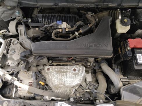 Used 2019 Nissan Rogue SV image 30