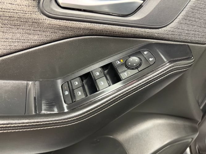 Used 2023 Nissan Rogue SV FWD image 10