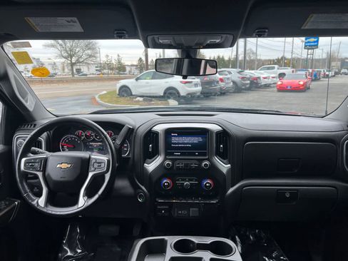 Certified 2019 Chevrolet Silverado 1500 LT w/ Texas Edition image 31