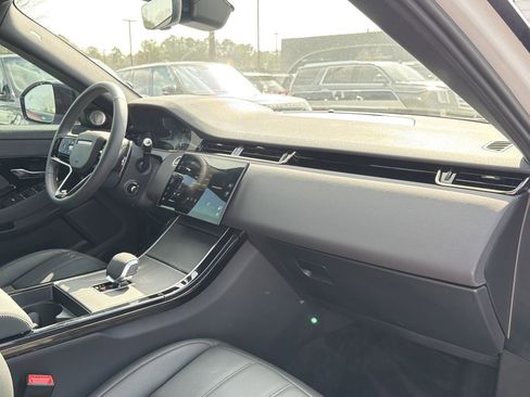 Used 2025 Land Rover Range Rover Evoque Dynamic SE image 18