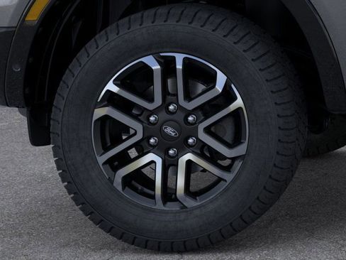 New 2025 Ford Ranger Lariat w/ FX4 Off-Road Package image 19