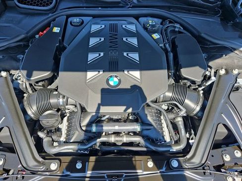 New 2025 BMW 760i xDrive image 20