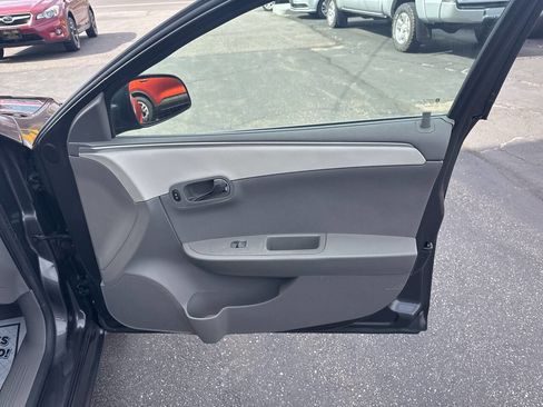 Used 2012 Chevrolet Malibu LS image 23