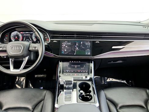 Used 2022 Audi Q8 Premium Plus AWD/4WD image 22