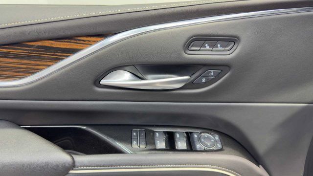 Used 2024 Cadillac Escalade Luxury RWD image 22