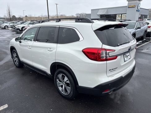 Certified 2023 Subaru Ascent Premium w/ Convenience Package image 5