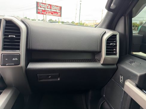 Used 2020 Ford F150 Lariat w/ Equipment Group 502A Luxury AWD/4WD image 32