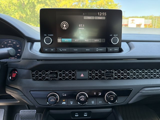 Used 2025 Honda Accord LX image 27