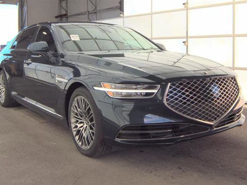 Used 2022 Genesis G90 5.0 Ultimate image 3