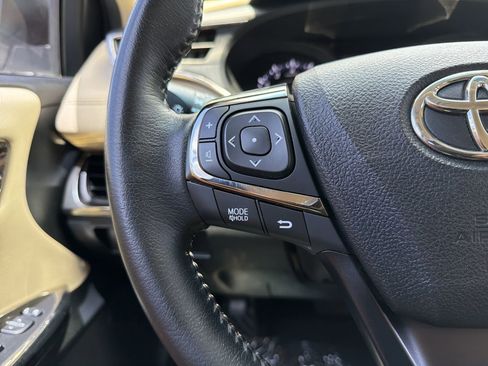 Used 2016 Toyota Avalon XLE FWD image 25