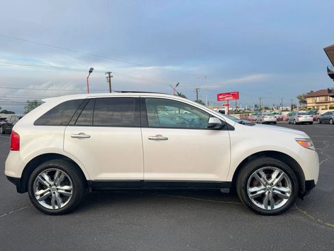 Used 2011 Ford Edge SEL w/ 202A Rapid Spec Order Code image 10