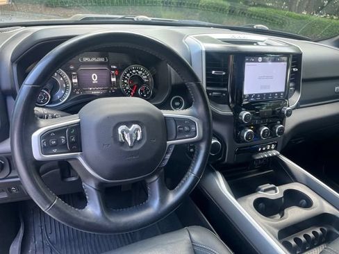 Used 2022 RAM 1500 Big Horn AWD/4WD image 6