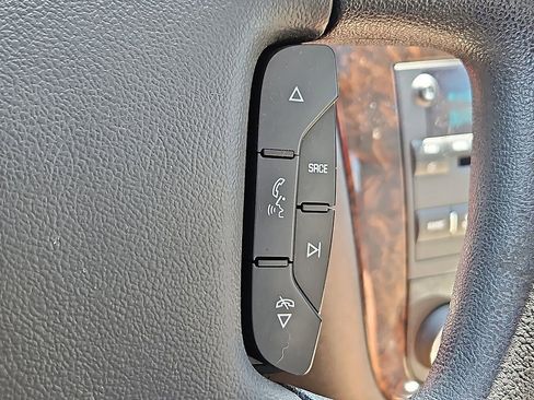 Used 2016 Chevrolet Impala LTZ image 22