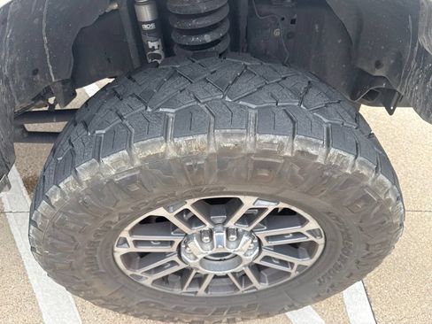 Used 2024 Ford F250 Limited AWD/4WD image 5