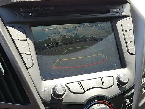 Used 2014 Hyundai Veloster Turbo FWD image 17