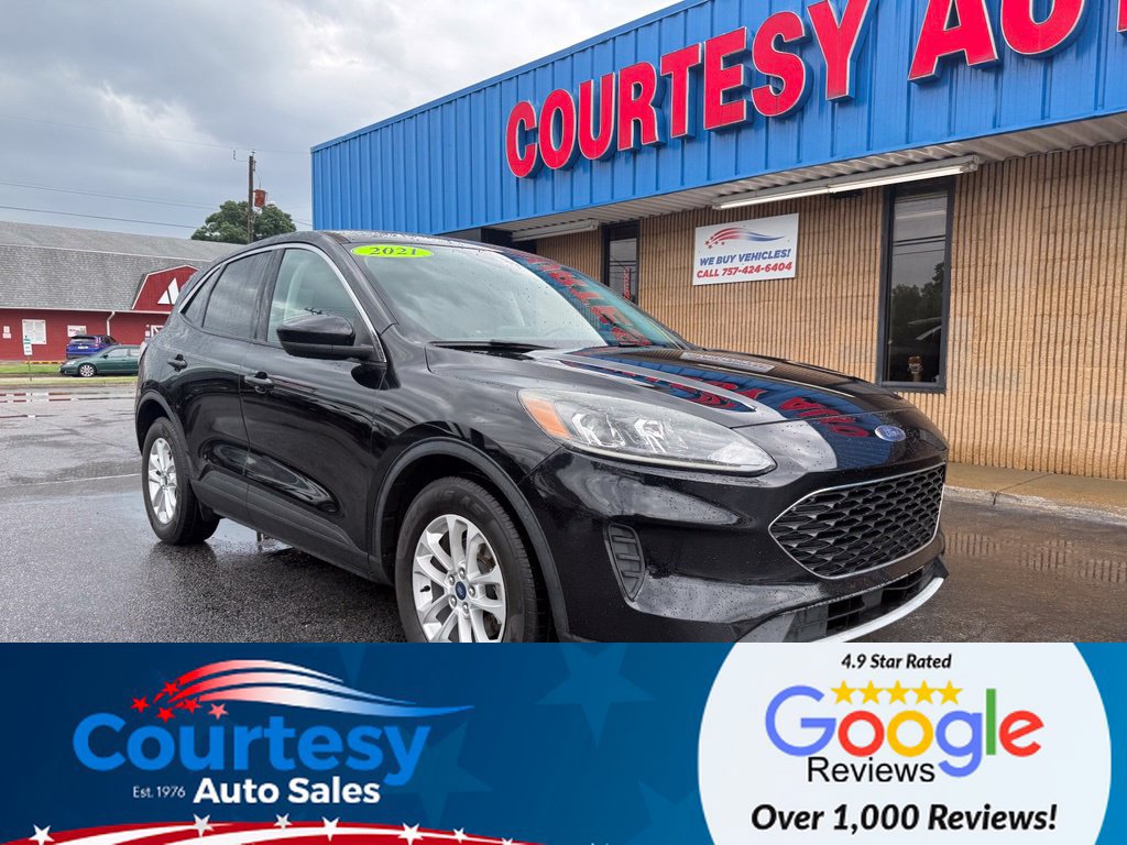 Used 2021 Ford Escape SE w/ Convenience Package FWD image 1